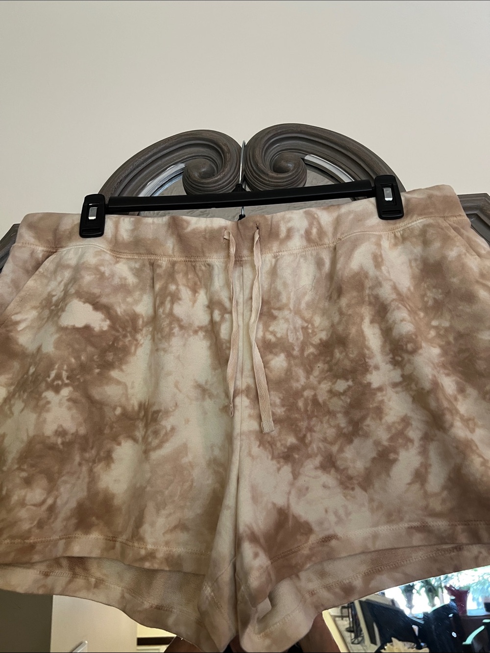 Natural Reflections Tie-Dye Lounge Shorts in Cream and Tan XL